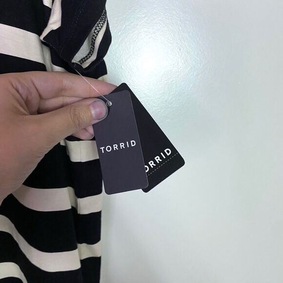 Torrid Black and Cream Striped Top - Picture 11 of 13